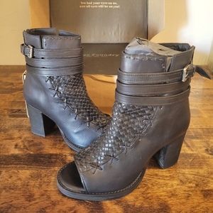 Foundry Vintage Open Toe Bootie